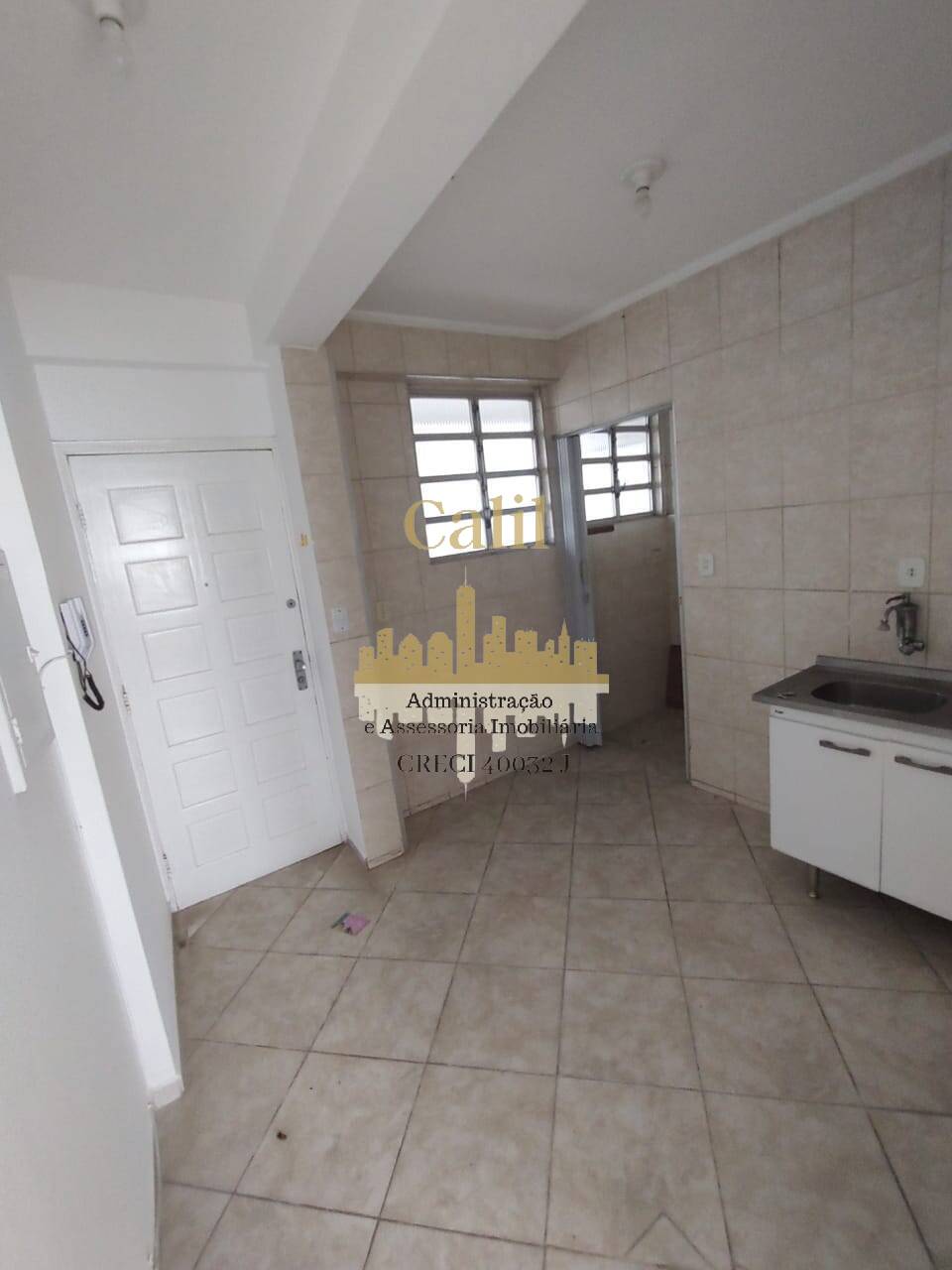 Apartamento à venda com 1 quarto, 60m² - Foto 11