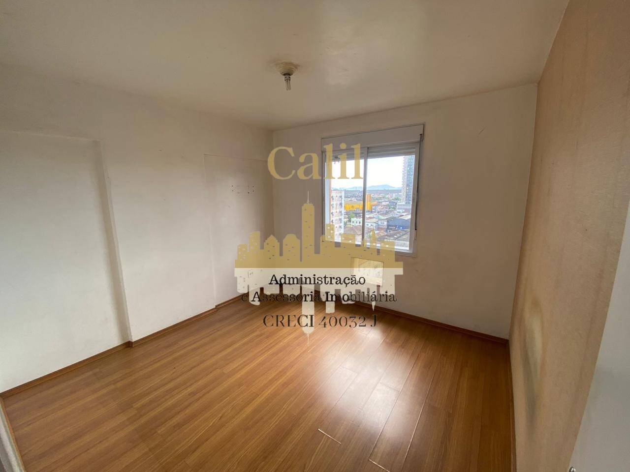 Apartamento à venda com 3 quartos, 107m² - Foto 4